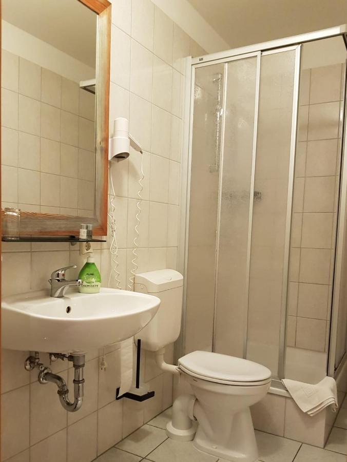 Ritterhof Kampehl Hotel Neustadt  Bagian luar foto
