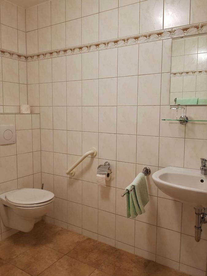 Ritterhof Kampehl Hotel Neustadt  Bagian luar foto